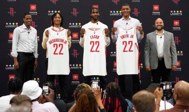 开云体育（官网）app下载-【观察】新秀加盟提升球队防守 火箭加速年轻化进程