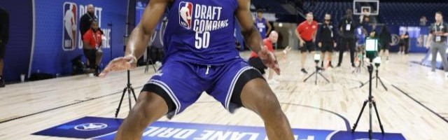 开云体育（官网）app下载-布朗尼不刻意追求父子同台 将不会接受双向合同